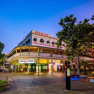 https://hides-hotel-cairns.cairnshotels4all.com